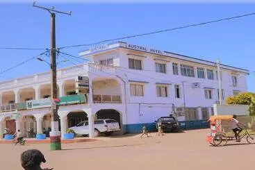 هتل Austral