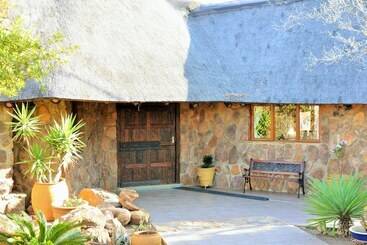 酒店 Kololo Game Reserve