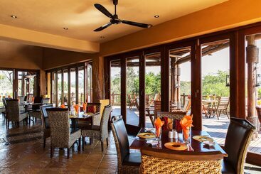 בית מלון כפרי Kololo Game Reserve