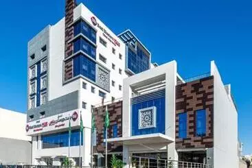 هتل Best Western Plus Tabuk City Center