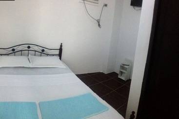 ホテル Lola S Lodge