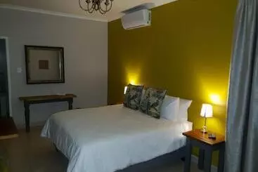 ベッドアンドブレックファースト Poetry Guestrooms