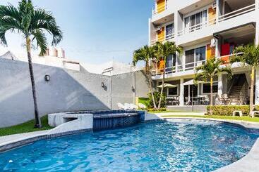 Collection O Hotel Mango,six Flags Hurricane Harbor Oaxtepec