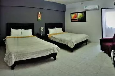 Hotel Laguna Inn