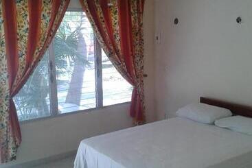 בית מלון כפרי Las Cabañas Del Doctor