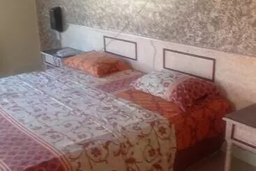 مُتل Autohotel La Escondida