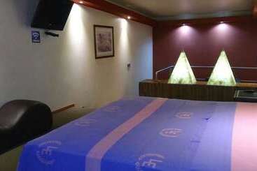 مُتل Autohotel La Escondida