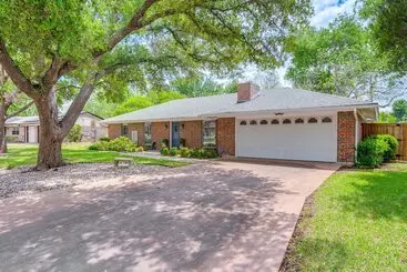 コテージ Pet Friendly Round Rock Home Near Dell Diamond!