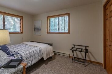 Vidéki Ház Alpine Breakwater