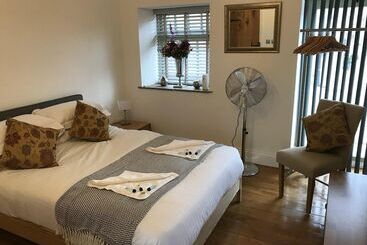 乡村酒店 2 Bed Barn Alton Towers Chatsworth Polars Peaks