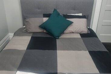 Commercial Hotel Young