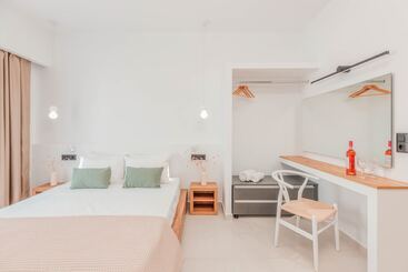 Plakakia Luxury Apartments