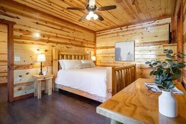 별장 Ranger By Avantstay Huge Smokies Cabin W/ Pool