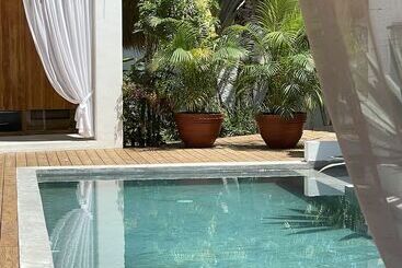 Aamiaismajoitus (B&B) Leeloo Boutique