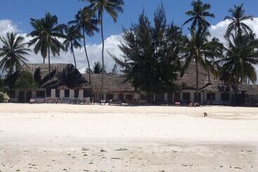 ベッドアンドブレックファースト Simba Beach Zanzibar