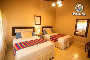 هتل De Campo Villa De Ada
