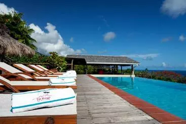 Hotel Tet Rouge Resort