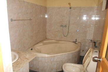 Bed and Breakfast Sapphire Holiday Resort