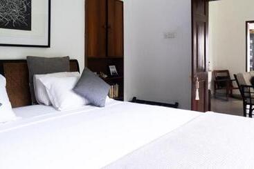 住宿加早餐  27 Spathodea  Oasis In The City