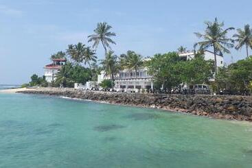 Hotel Goviyapana Beach