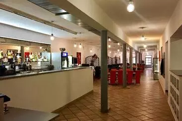 Hotel Rustikal Hustopeče Vinný Ráj S Cimbálem A Chutěmi Jižní Moravy