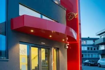 Otel Tino S