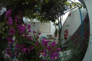 Ahoy Porto Covo Hostel