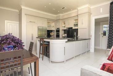 Botanica Bed And Breakfast