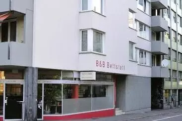 تختخواب و صبحانه Bettstatt Neustadt