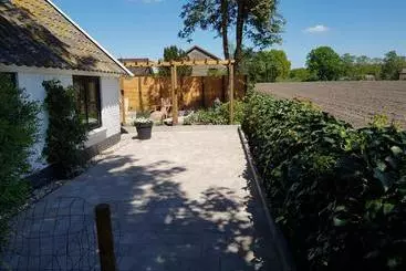 Bed & Breakfast De Lindehoek