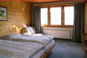 בית מלון כפרי Und Restaurant Chäseren