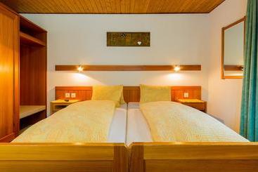 Hotel Swiss Lodge Joopi