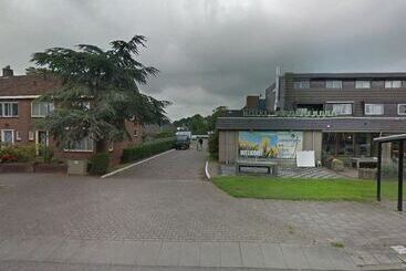 ホテル The Budget