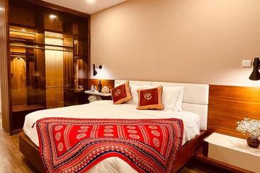 Отель Estella Heights, 2br 5 Star, Resort Living, Dist.2