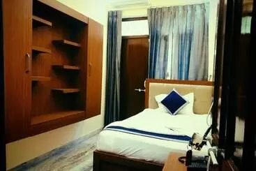 Hostel Kashyaam Inn