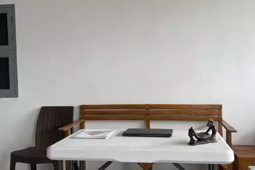 ホテル Spot On 93967 Hasna Guest House Syariah