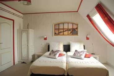 Bed & Breakfast Tjallewal