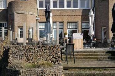 فندق Landgoed Huize Glory