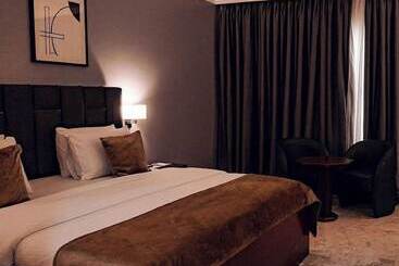 The Metropolitan Hotel Calabar