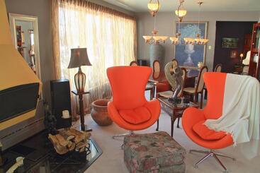 Aamiaismajoitus (B&B) Gîte Chez Baza