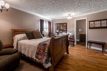 ベッドアンドブレックファースト Jeddore Lodge