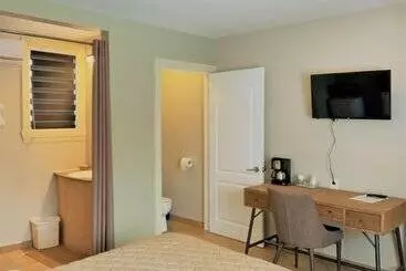 Hawberry Motel