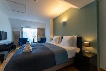 Hof Van Slenaken   Hotel & Apartments