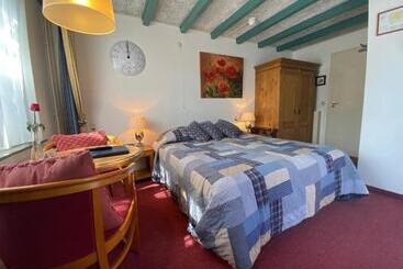 בית מלון כפרי & Restaurant De Fortuna