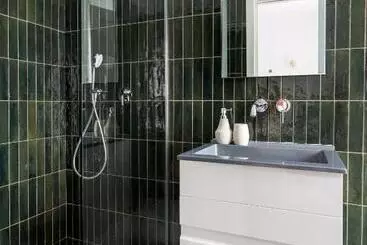 Peak Aparthotel   Old Town   By Cityhost