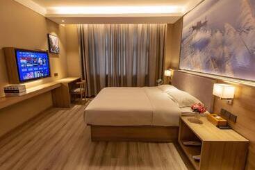 Starway Hotel Weinan Dali