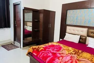 Hotel Bri Elite