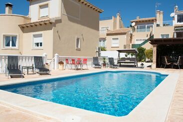 ベッドアンドブレックファースト Casa Lanjaron