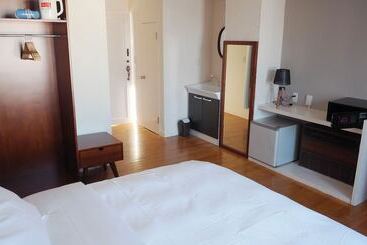 호텔 Active Life Madarao