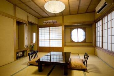 Ryokan Izumiso